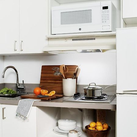 Intown Suites Extended Stay West Palm Beach Fl - Military Trail Rd 외부 사진